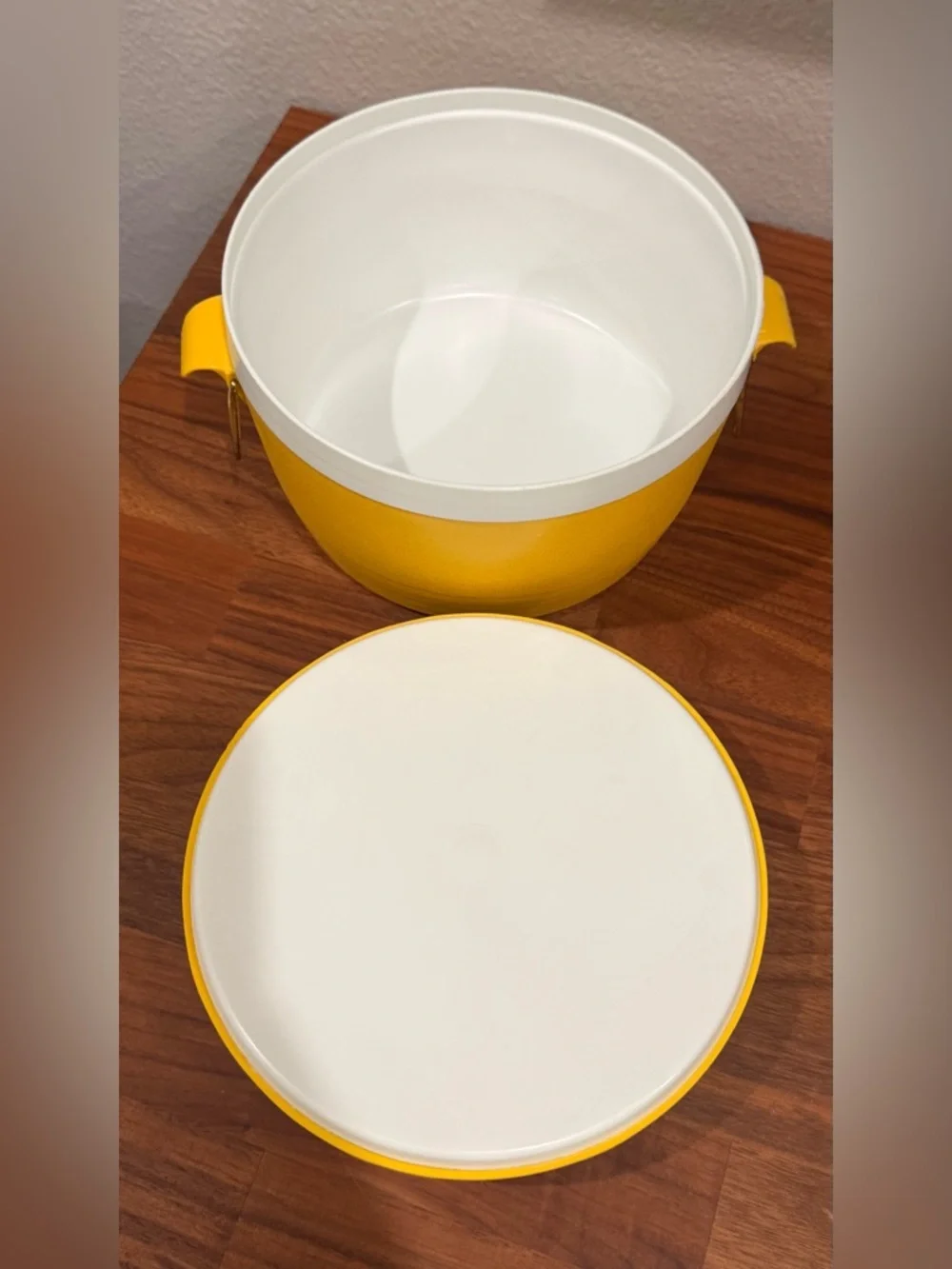 VINTAGE SUN FROST THERM-O-WARE RETRO ICE BUCKET W/ LOCKING LID
